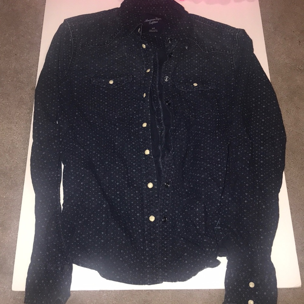 American Eagle button down shirt
